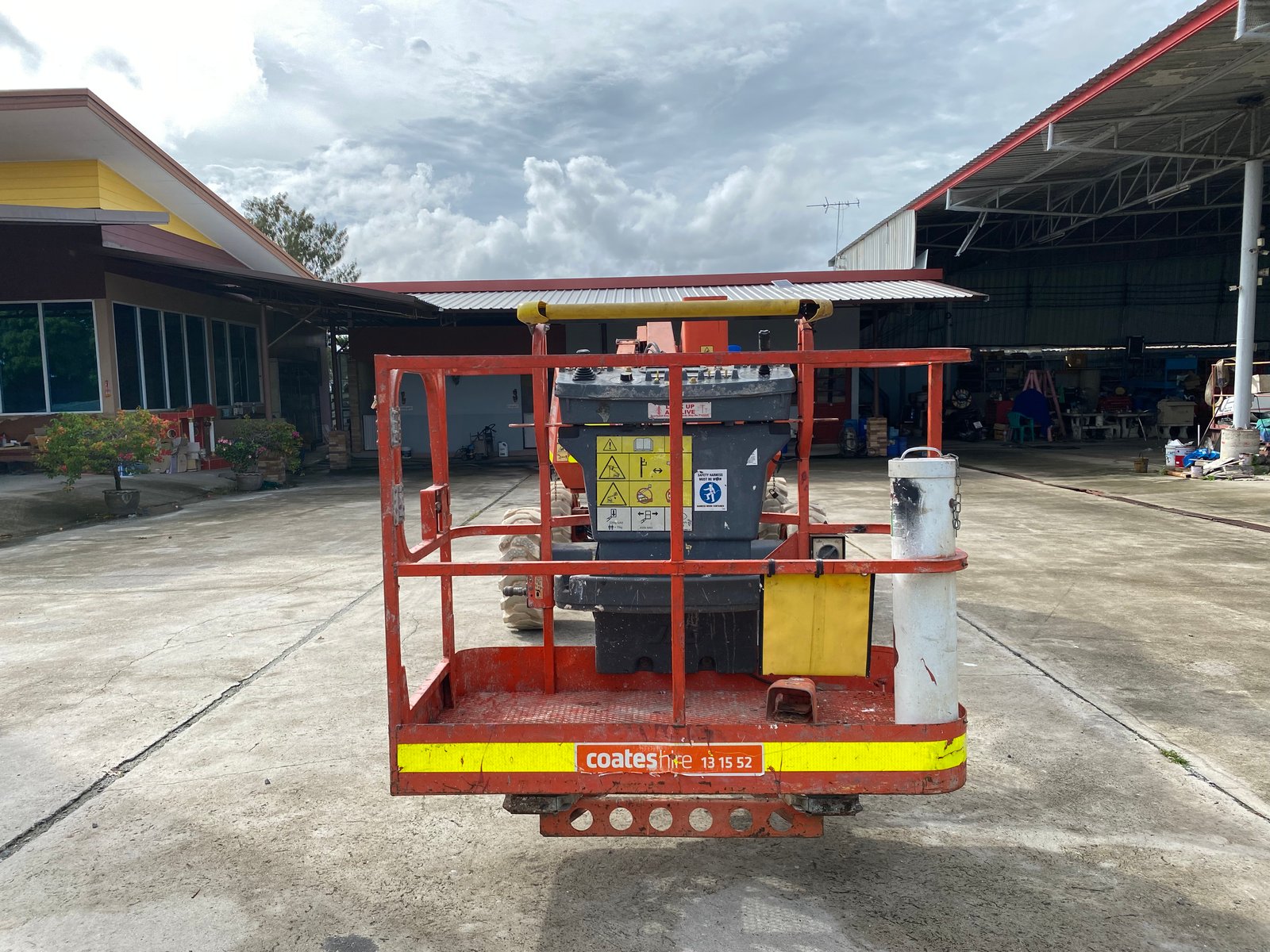 รถกระเช้าบูม JLG 340AJ ความสูง10.29 เมตร รถเก่านอกนำเข้า Line jiraroj2909