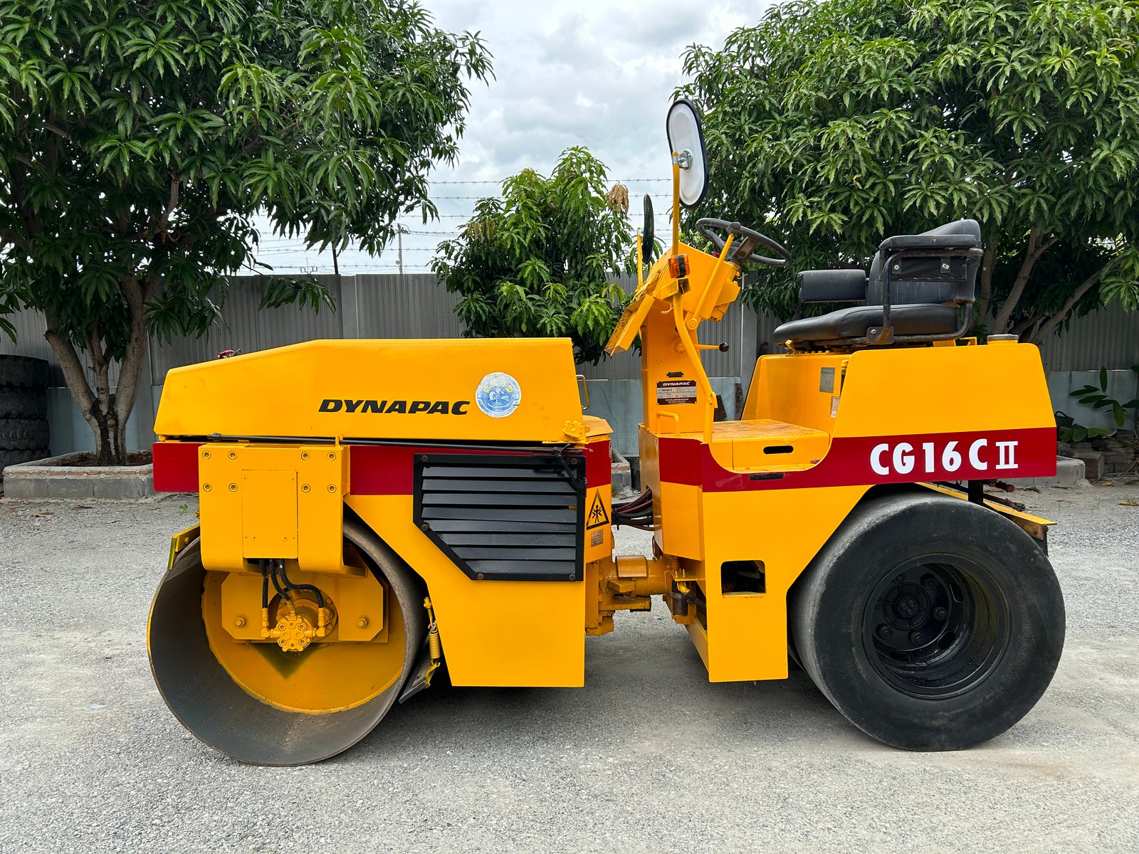 รถบด DYNAPAC CG16C II ขนาด 3.5ตัน รถเก่านอกนำเข้า ติดต่อ Line jiraroj2909