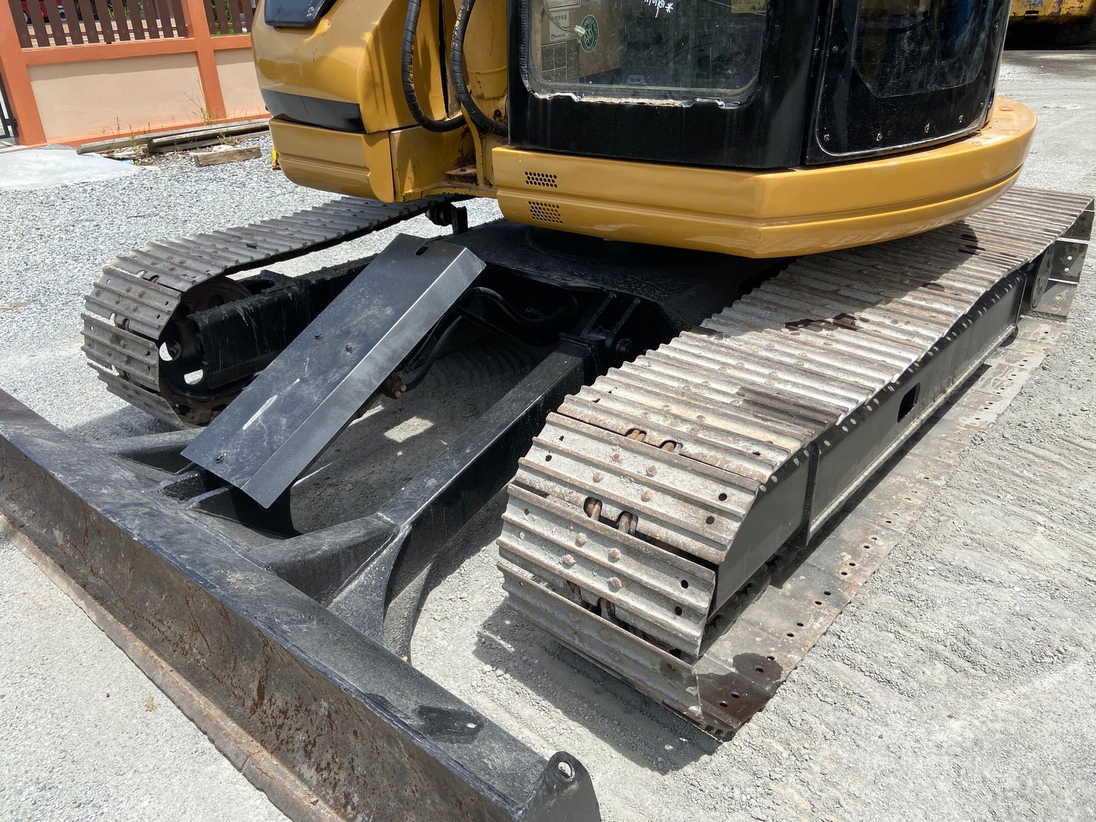 รถแบคโฮ CAT 308BSR ขนาด 8 ตัน บูมสไลด์ รถเก่านอก ติดต่อ Line jiraroj2909