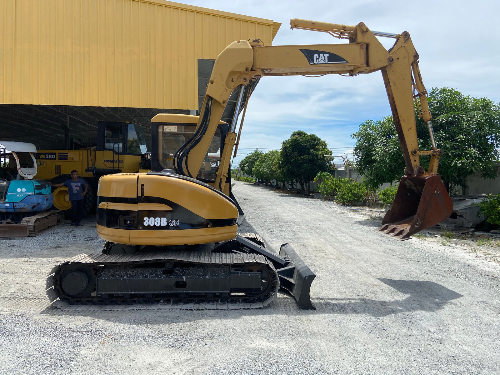รถแบคโฮ CAT 308BSR ขนาด 8 ตัน บูมสไลด์ รถเก่านอก ติดต่อ Line jiraroj2909
