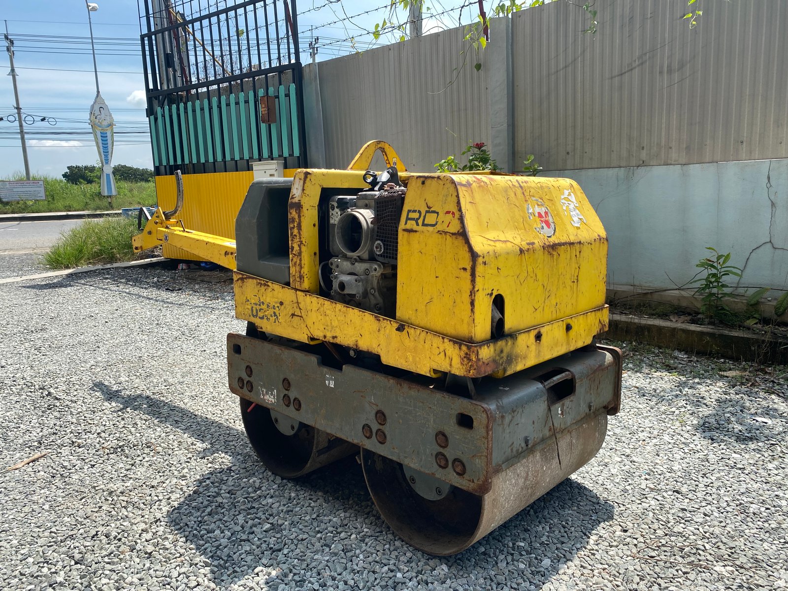 รถบดเดินตาม WACKER NEUSON RD7H-S เก่านอกนำเข้า ติดต่อ Line jiraroj2909
