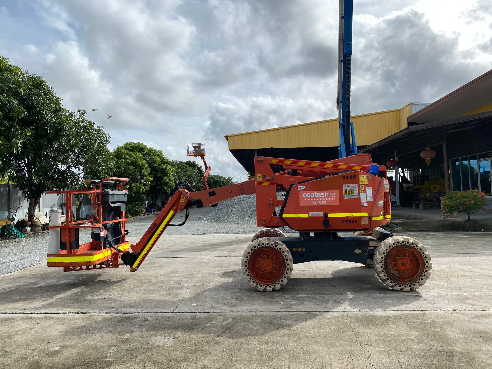รถกระเช้าบูม JLG 340AJ ความสูง10.29 เมตร รถเก่านอกนำเข้า Line jiraroj2909