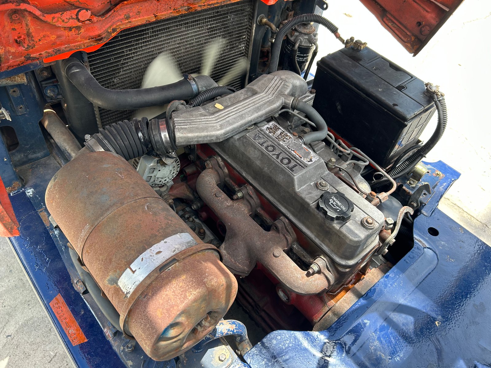 รถฟอร์คลิฟท์ TOYOTA 5FD25 ยก 2.5 ตัน ยกสูง 3เมตร รถเก่านอกนำเข้า ติดต่อ Line jiraroj2909