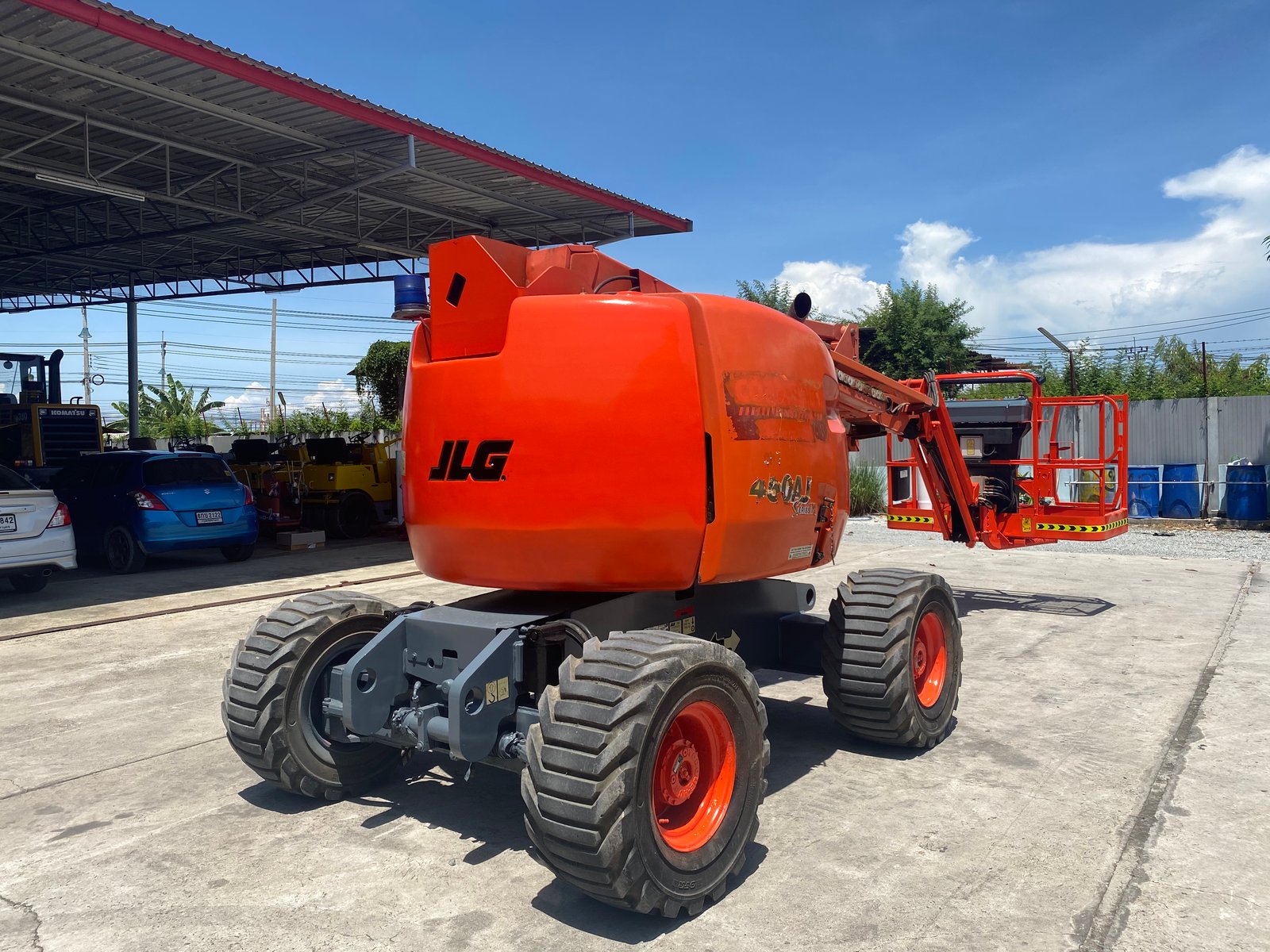 รถกระเช้าบูม JLG 450AJ ความสูง 13.70เมตร เก่านอกนำเข้า ติดต่อ Line jiraroj2909