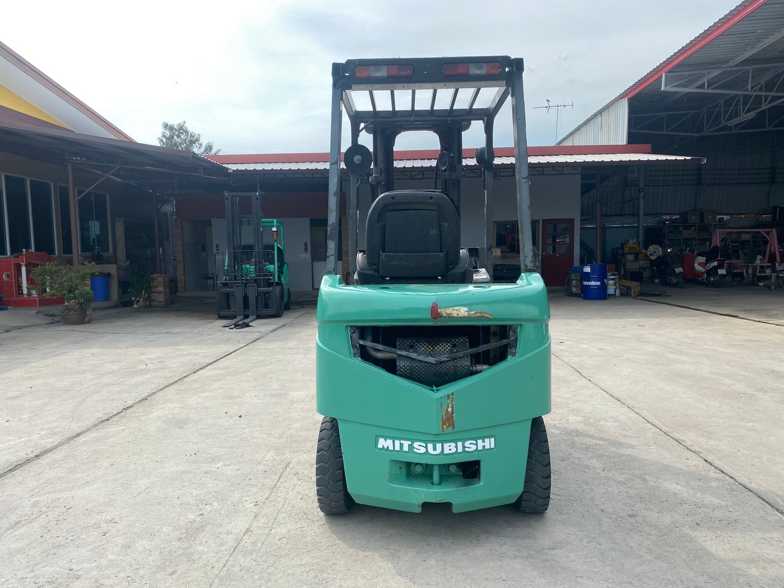 รถฟอร์คลิฟท์ MITSUBISHI FD15ND ยก 1.5 ตัน ยกสูง 4.7 เมตร รถเก่านอก ติดต่อ Line jiraroj2909