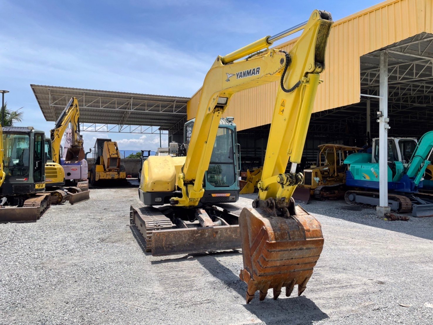 รถแบคโฮ YANMAR VIO80B เทียบเท่า PC80 ขนาด 8ตัน รถเก่านอก ติดต่อ Line jiraroj2909 รถแบคโฮ YANMAR VIO80B เทียบเท่า PC80 ขนาด 8ตัน รถเก่านอก ติดต่อ Line jiraroj2909