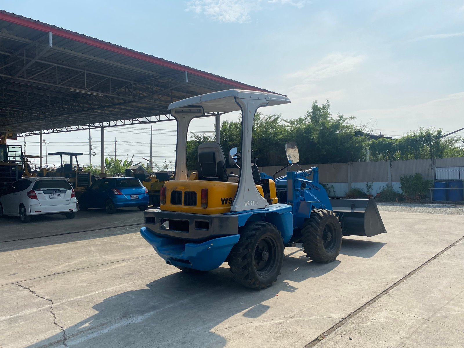 รถตักล้อยาง MITSUBISHI WS210 เทียบเท่า WA30 บุ้งกี๋ 0.7 คิว รถเก่านอกนำเข้า ติดต่อ Line jiraroj2909