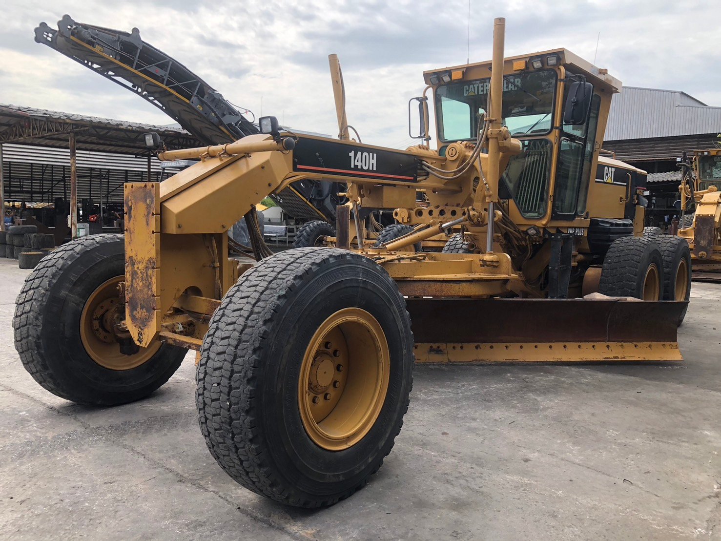 รถเกรด Cat140-APM-01XXX ใหม่แล้วใหม่อีก