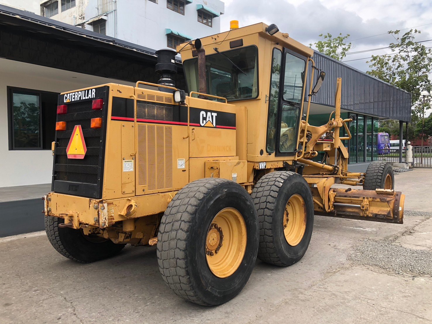 รถเกรด Cat140H-2ZK-XXX85 ซีเรียลสูง