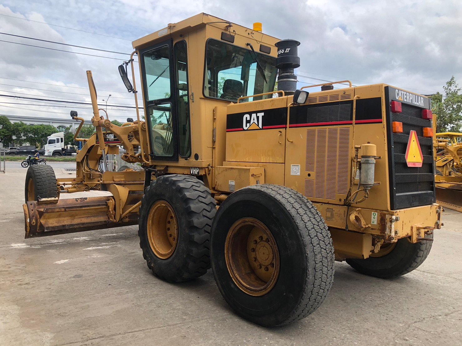 รถเกรด Cat140H-2ZK-XXX85 ซีเรียลสูง