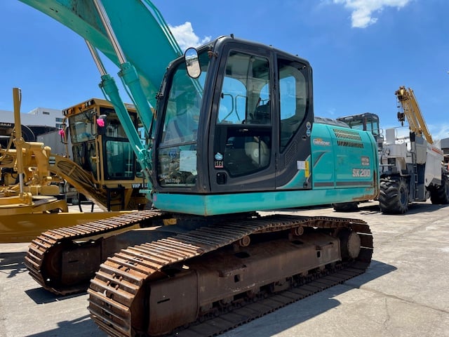 รถขุด Kobelco SK200-9 สภาพดี มาใหม่ ปี 2017 เก๋งแอร์ ระบบครบ รถขุด Kobelco SK200-9 สภาพดี มาใหม่ ปี 2017 เก๋งแอร์ ระบบครบ