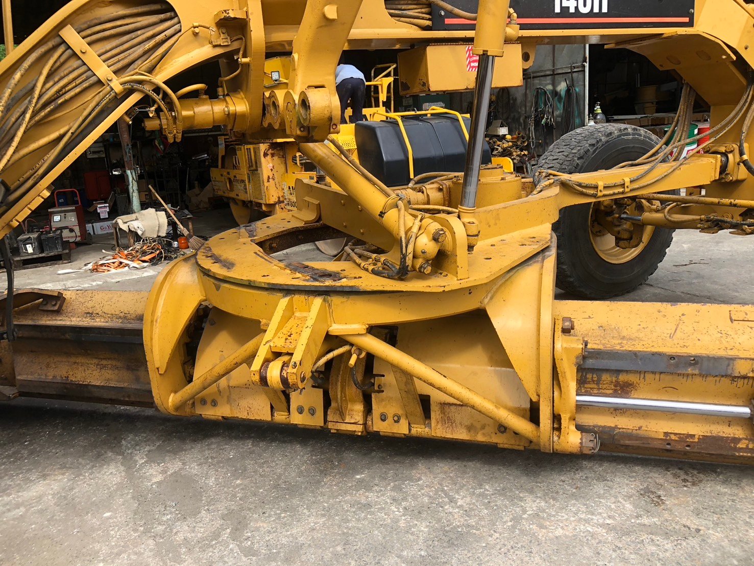 รถเกรด Cat140-APM-01XXX ใหม่แล้วใหม่อีก รถเกรด Cat140-APM-01XXX ใหม่แล้วใหม่อีก