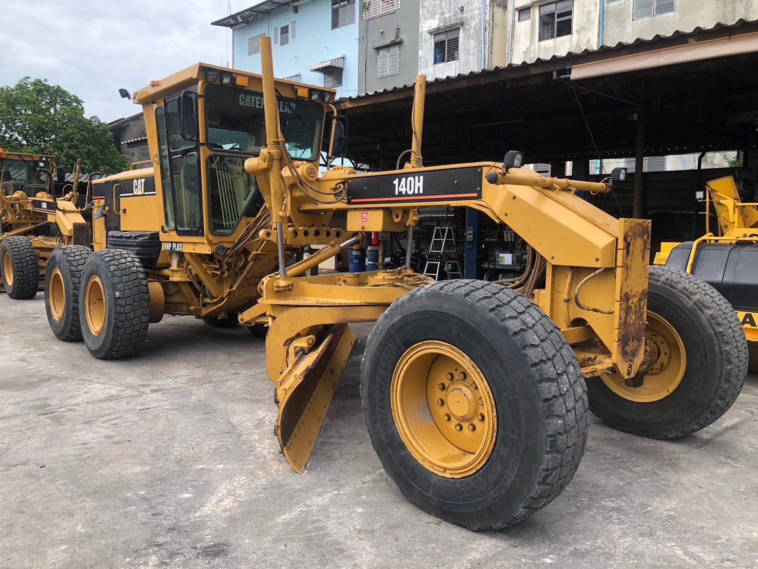 รถเกรด Cat140-APM-01XXX ใหม่แล้วใหม่อีก รถเกรด Cat140-APM-01XXX ใหม่แล้วใหม่อีก