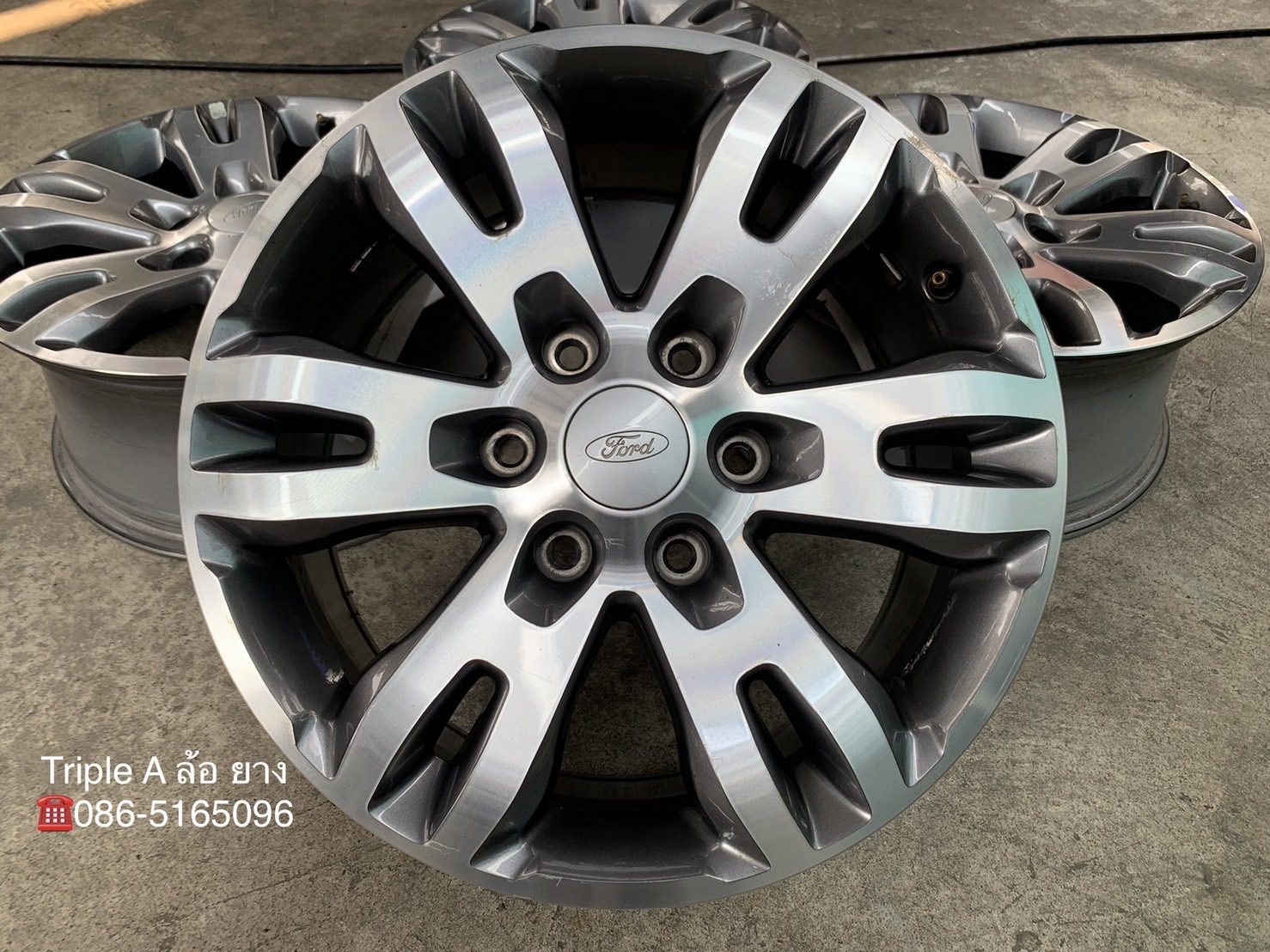 ล้อแม็ก Ford Everest ขอบ 18 เทาหน้าเงา ล้อแม็ก Ford Everest ขอบ 18 เทาหน้าเงา