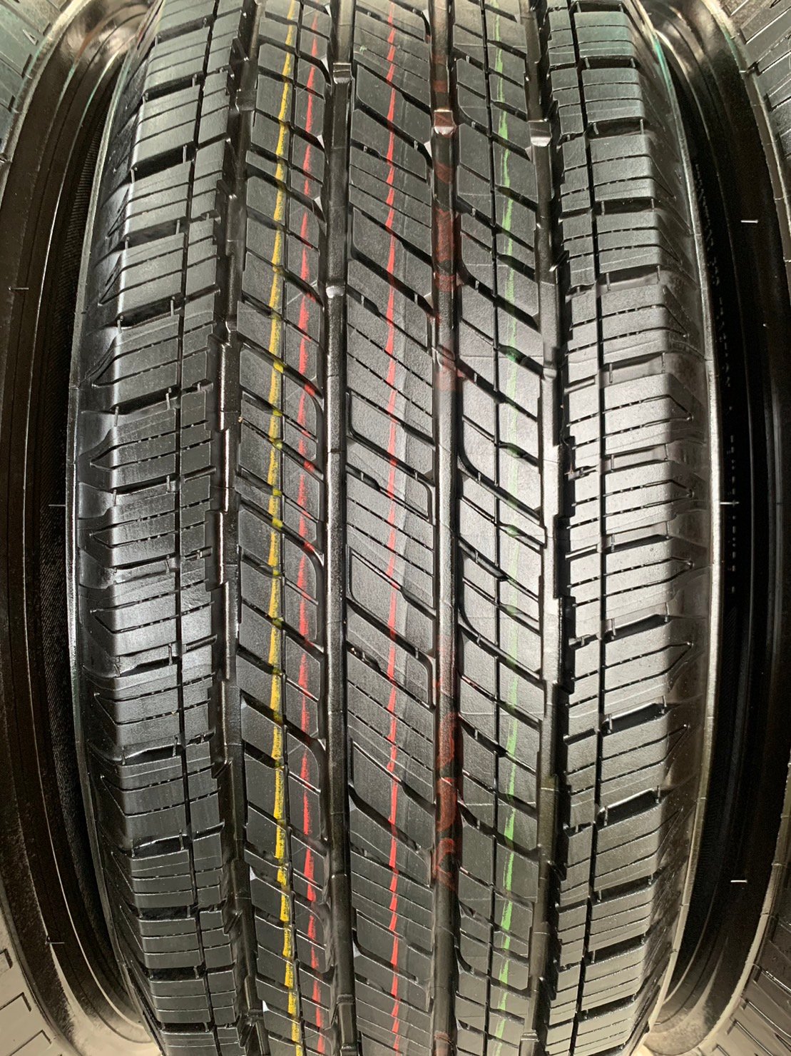 ยางใหม่ป้ายแดง 255-70-17 Bridgestone ปี 23 เหมาะสำหรับ รถกระบะตัวสูง และ SUV ทุกรุ่น ยางใหม่ป้ายแดง 255-70-17 Bridgestone ปี 23 เหมาะสำหรับ รถกระบะตัวสูง และ SUV ทุกรุ่น