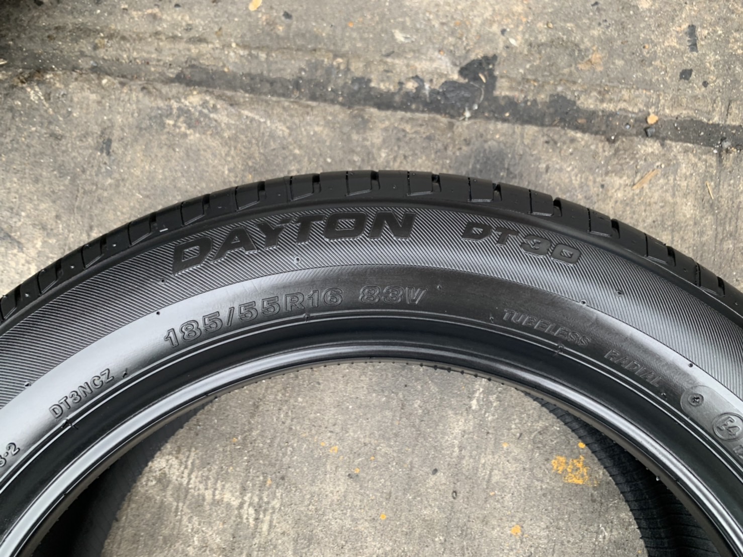 ยางใหม่ 185-55-16 DAYTON Bridgestone ปี 22 ใหม่กริ๊บๆ ยางใหม่ 185-55-16 DAYTON Bridgestone ปี 22 ใหม่กริ๊บๆ