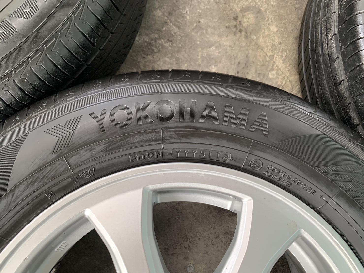 ล้อแม็ก Honda Civic FB ขอบ 15 พร้อมยาง 195-65-15 Yokohama(JAPAN) ปลายปี 18