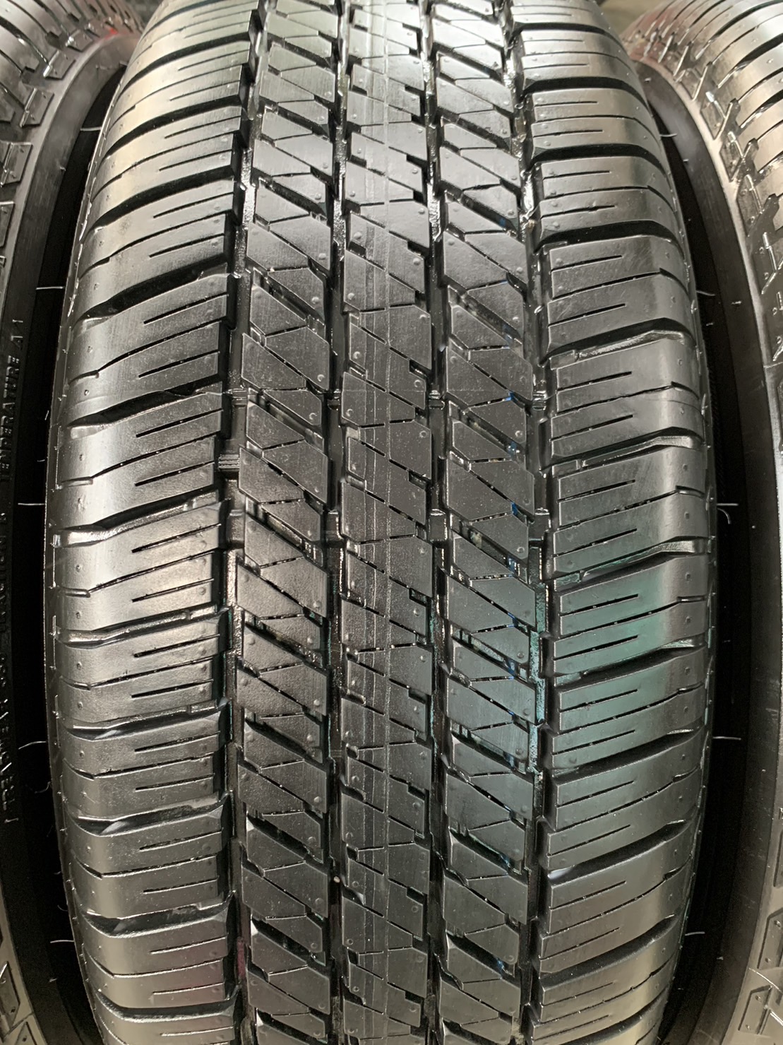 ล้อแม็กป้ายแดง Toyota Revo รุ่นใหม่ล่าสุด ขอบ 18 พร้อมยางป้ายแดง 265-60-18 Bridgestone ปี 22 สวยกริ๊บ ล้อแม็กป้ายแดง Toyota Revo รุ่นใหม่ล่าสุด ขอบ 18 พร้อมยางป้ายแดง 265-60-18 Bridgestone ปี 22 สวยกริ๊บ