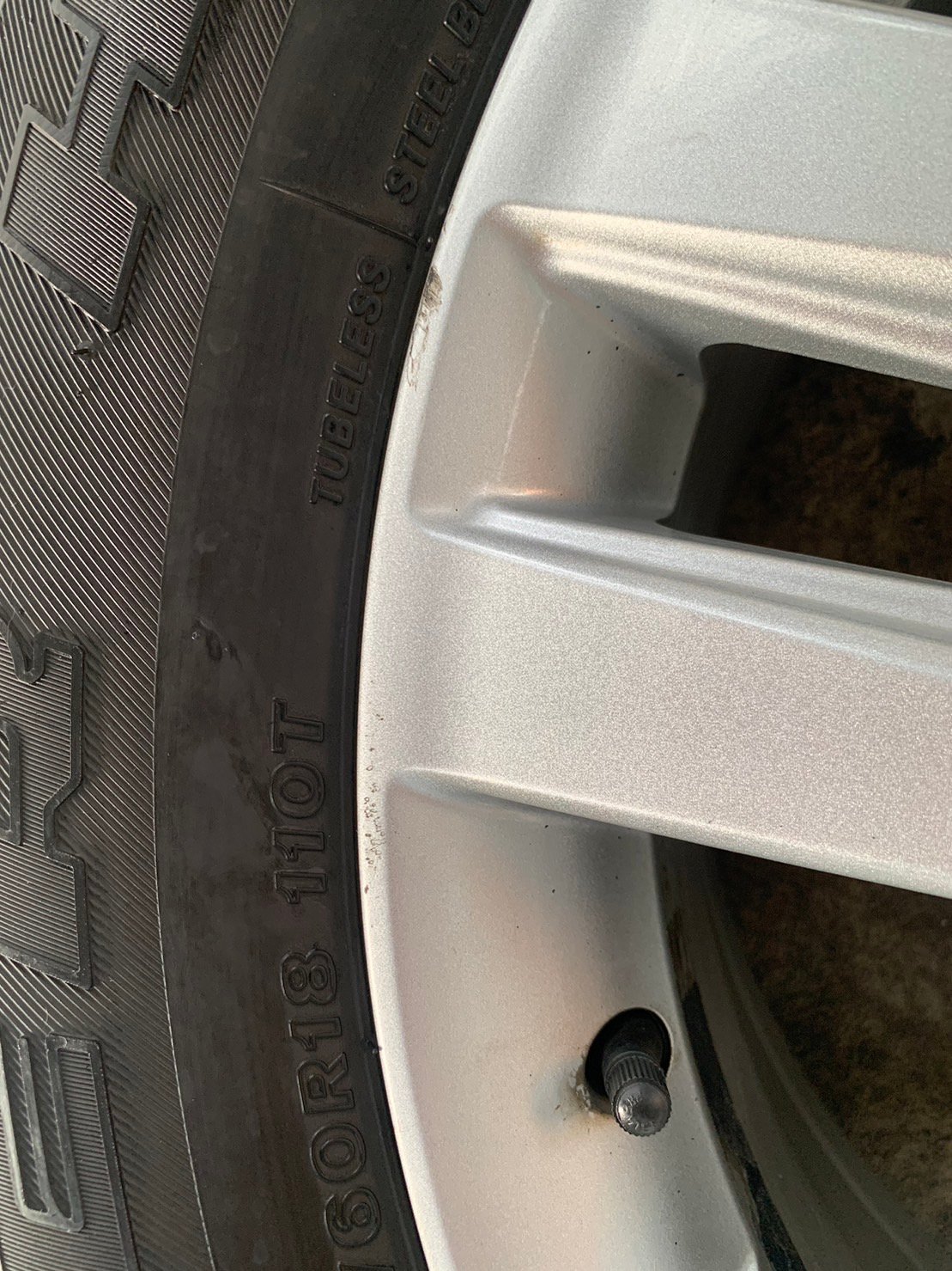 ล้อแม็ก ISUZU MU-X ขอบ 18 แถมยาง 265-60-18 Bridgestone ปี 19 ล้อแม็ก ISUZU MU-X ขอบ 18 แถมยาง 265-60-18 Bridgestone ปี 19