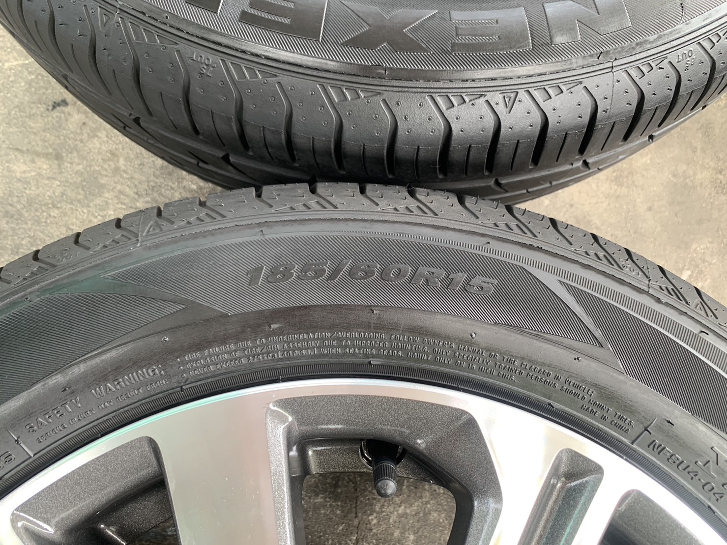 ล้อแม็ก Honda City ขอบ 15 เทาหน้าเงา พร้อมยาง 185-60-15 NEXEN ปี 22 สวยกริ๊บ ล้อแม็ก Honda City ขอบ 15 เทาหน้าเงา พร้อมยาง 185-60-15 NEXEN ปี 22 สวยกริ๊บ