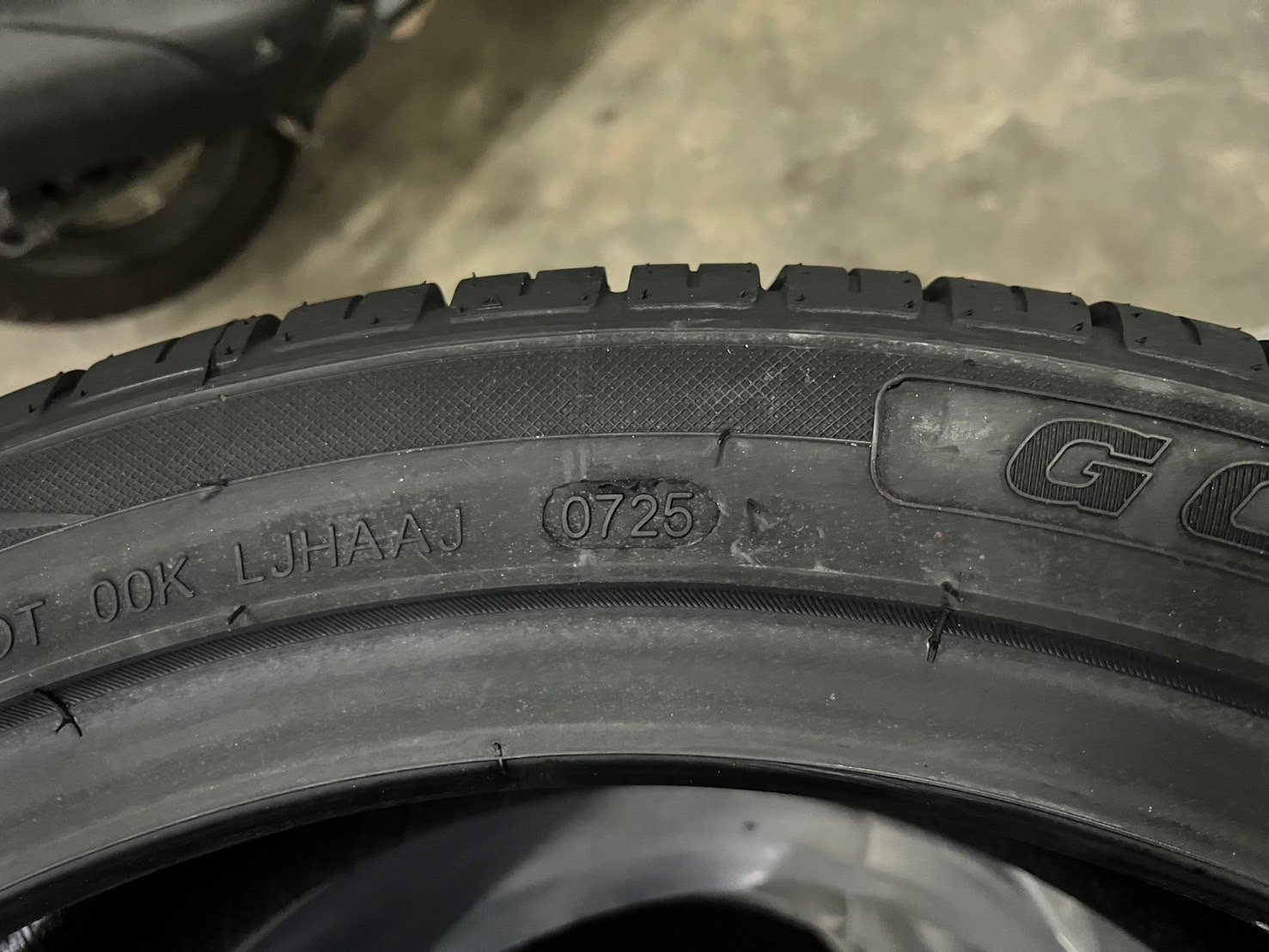 ล้อแม็กป้ายแดง Honda Civic HEV RS รุ่นใหม่ล่าสุด ขอบ 18 พร้อมยางใหม่ 225-45-18 GOODRIDE ปี 25 ล้อแม็กป้ายแดง Honda Civic HEV RS รุ่นใหม่ล่าสุด ขอบ 18 พร้อมยางใหม่ 225-45-18 GOODRIDE ปี 25