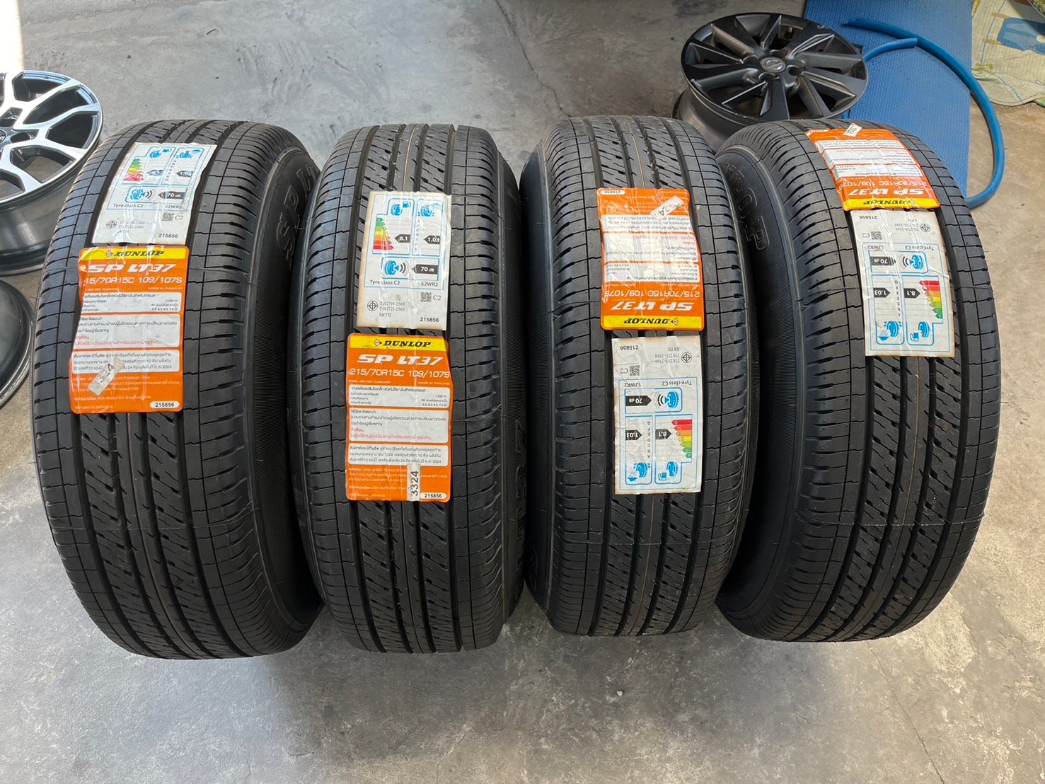 ล้อแม็ก 6รู139 TE37 DRIFT ขอบ 15 สีดำ พร้อมยางใหม่ 215-70-15 Dunlop ปี 24