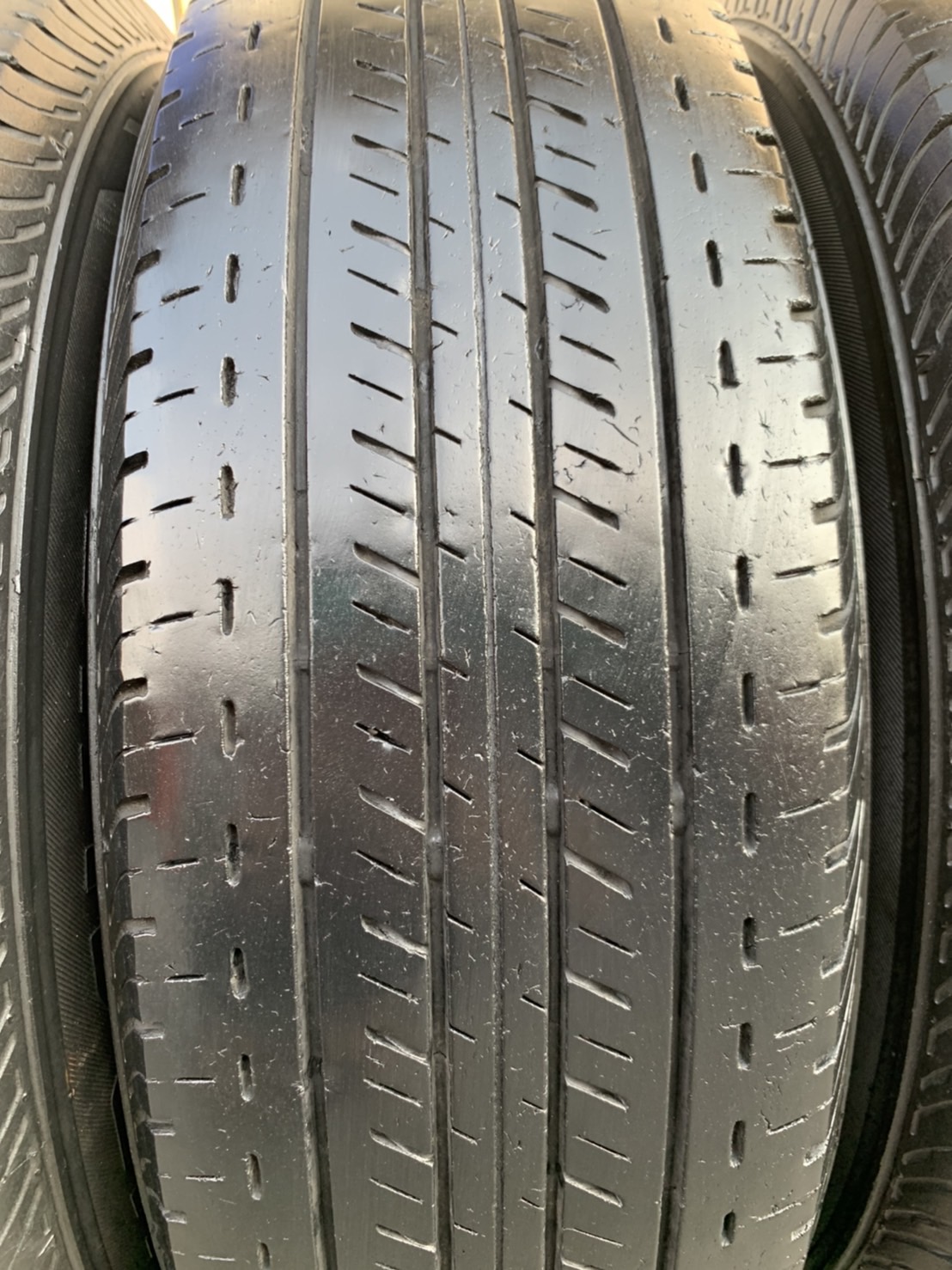 ล้อแม็ก Toyota Vigo ขอบ 15 สีเทา พร้อมยาง 215-70-15 Bridgestone ปี 17 ล้อแม็ก Toyota Vigo ขอบ 15 สีเทา พร้อมยาง 215-70-15 Bridgestone ปี 17