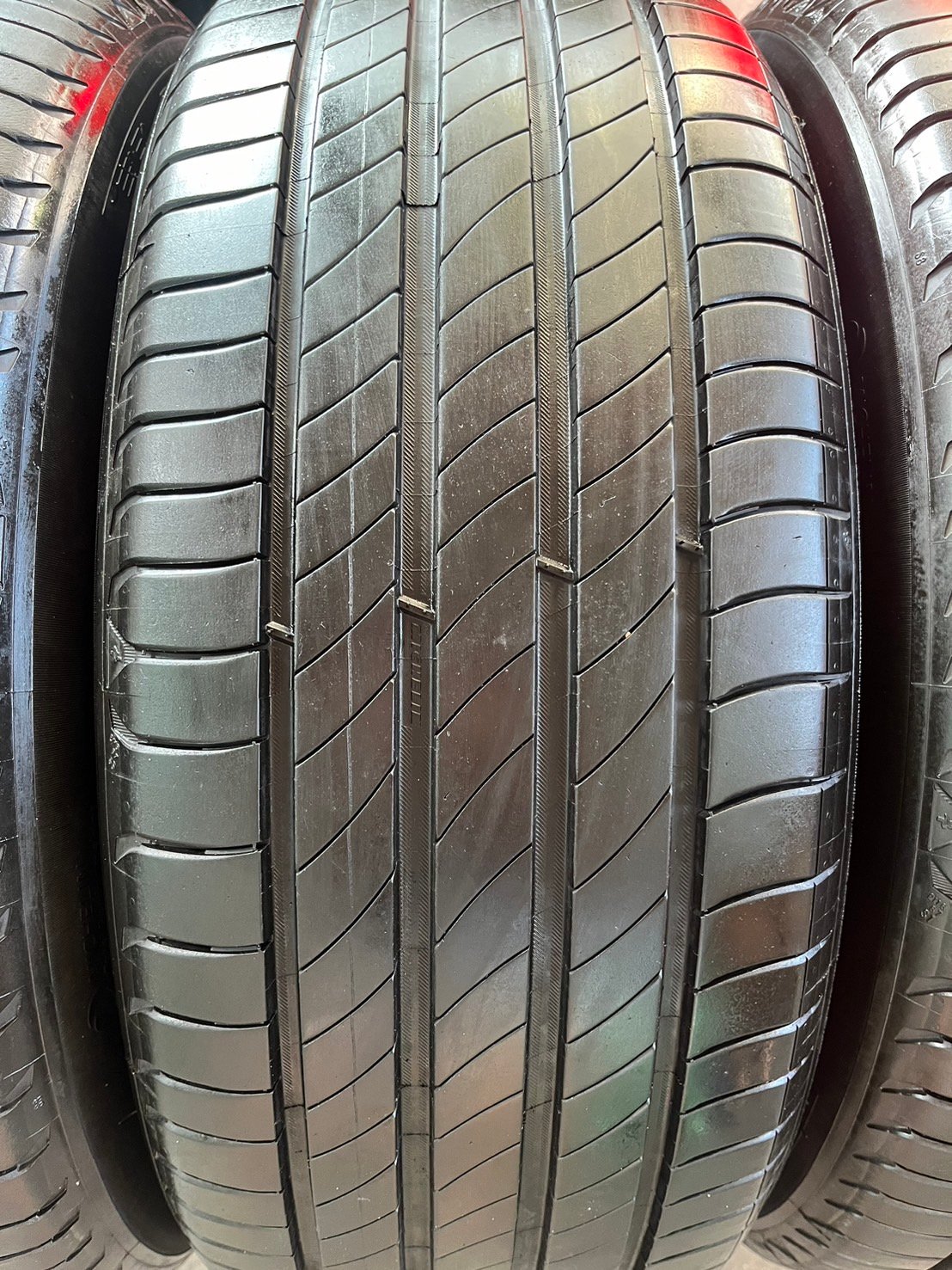 ล้อแม็ก 6รู139 Toyota ขอบ 17 พร้อมยาง 225-55-17 Michelin ปี 22 ใส่กับ รถตู้ Commuter 6รู139 ได้เลย