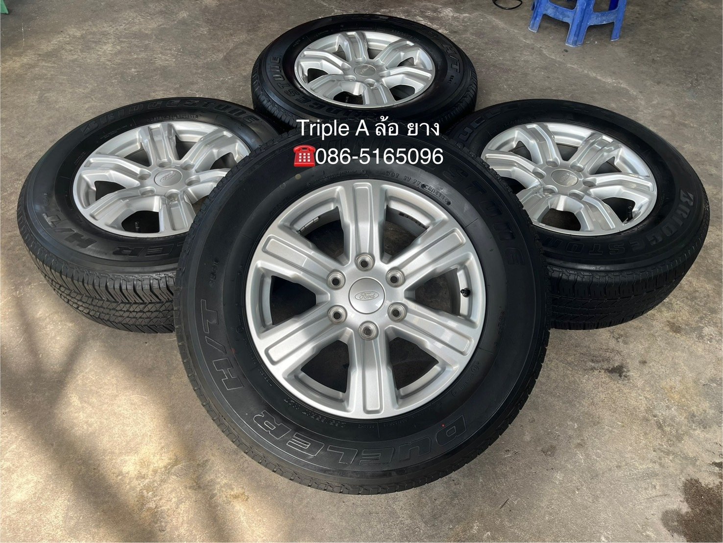 ล้อแม็ก Ford Ranger XLT ขอบ 17 สีบอร์น แถมยาง 255-65-17 Bridgestone ปลายปี 19