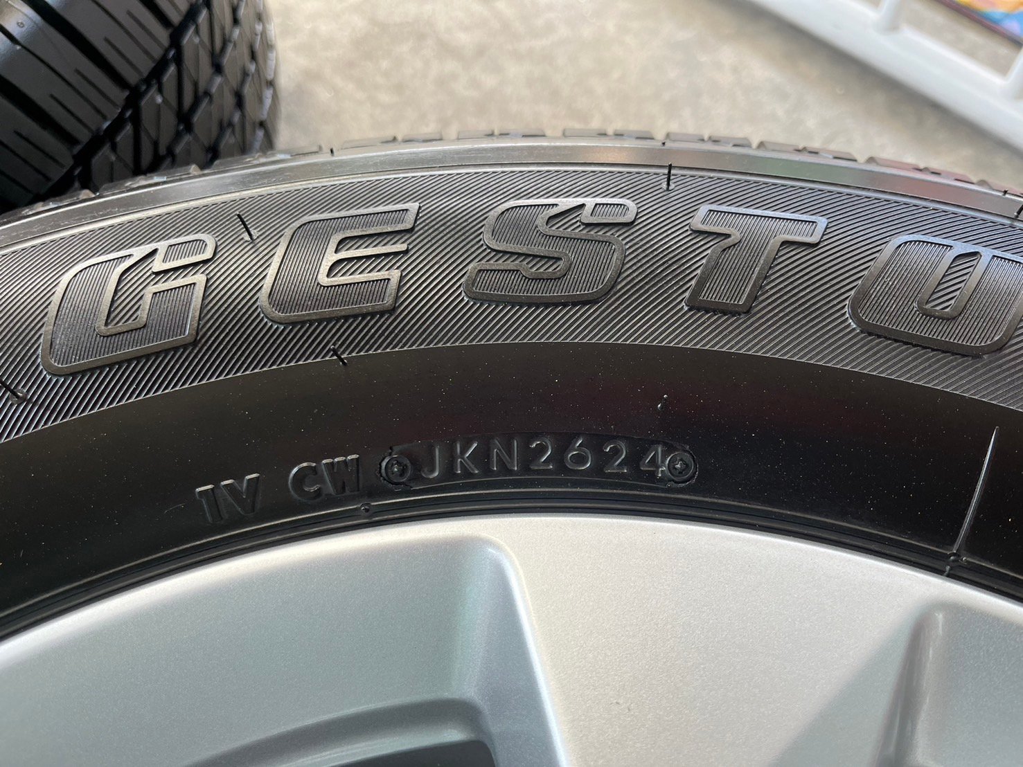 ล้อแม็กป้ายแดง ISUZU D-Max รุ่นใหม่ล่าสุด ขอบ 17 พร้อมยางป้ายแดง 255-65-17 Bridgestone ปี 24 ล้อแม็กป้ายแดง ISUZU D-Max รุ่นใหม่ล่าสุด ขอบ 17 พร้อมยางป้ายแดง 255-65-17 Bridgestone ปี 24