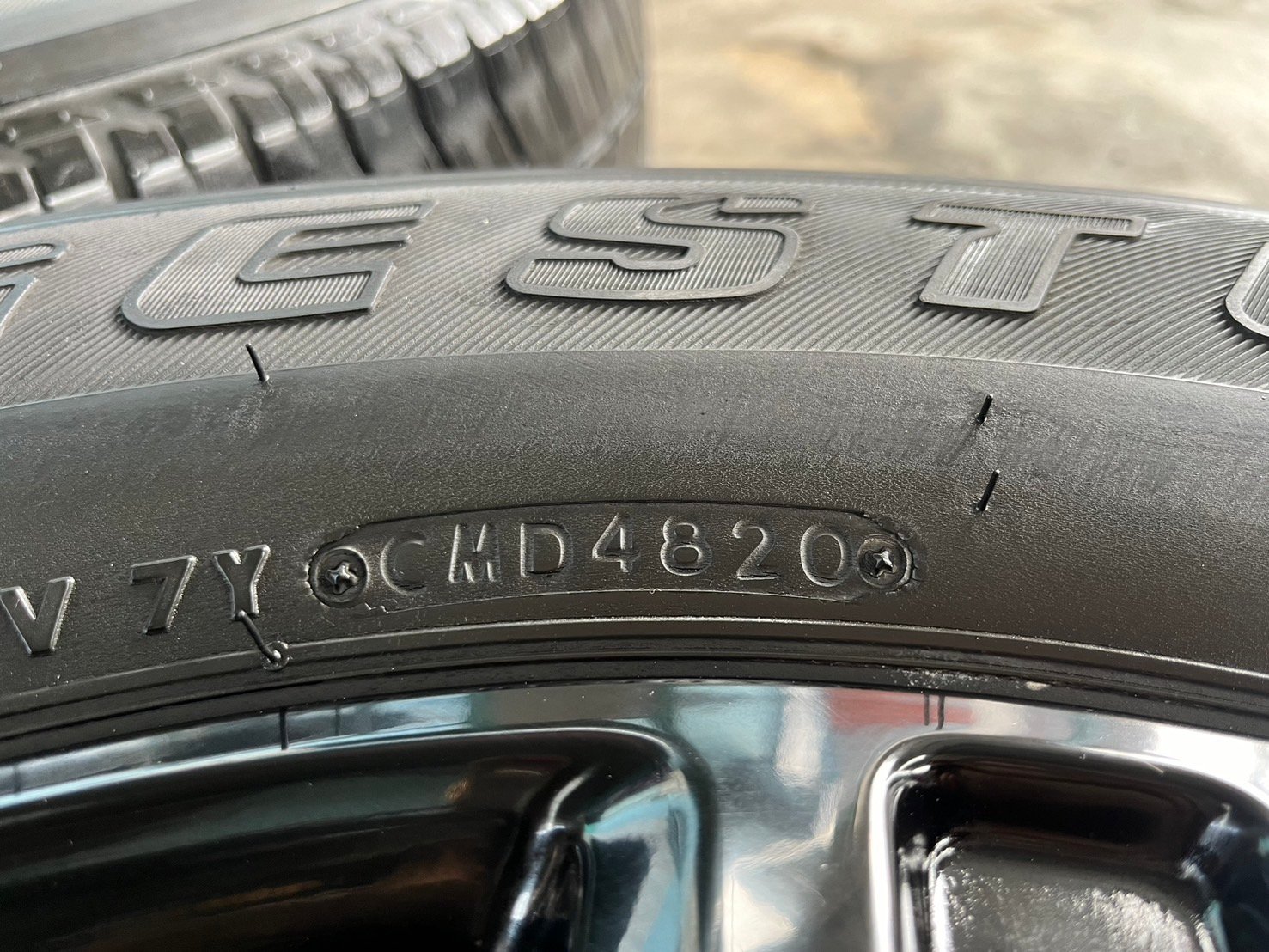 ล้อแม็ก Ford Ranger XLT ขอบ 17 สีดำ พร้อมยาง 265-65-17 Bridgestone ปลายปี 20