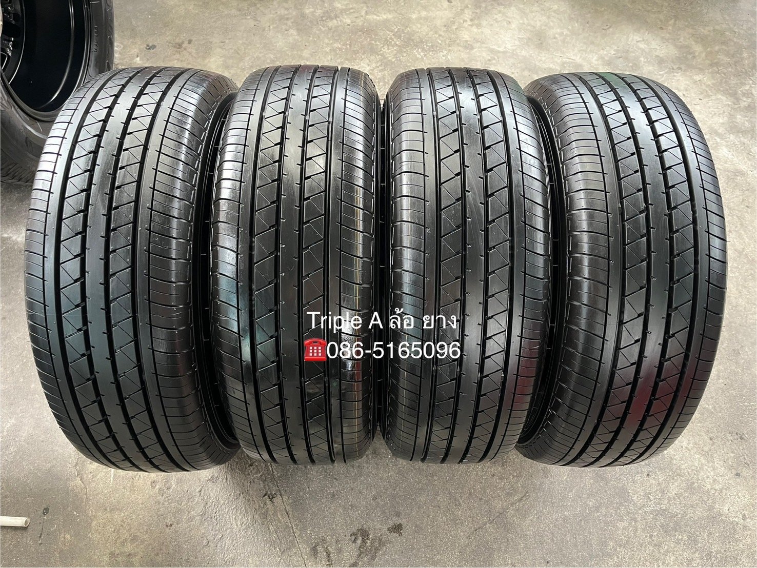 ยางป้ายแดง 235-65-16 Yokohama ปี 25 ใส่กับ รถตู้ ,รถกระบะตัวเตี้ย ได้เลย