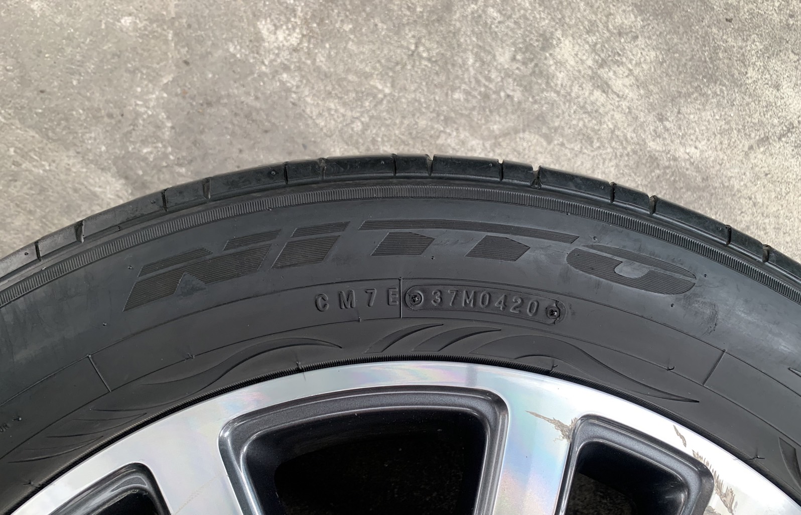 ล้อแม็ก Ford Everest ขอบ 20 เทาหน้าเงา พร้อมยาง 265-50-20 NITTO ปี 20 ล้อแม็ก Ford Everest ขอบ 20 เทาหน้าเงา พร้อมยาง 265-50-20 NITTO ปี 20