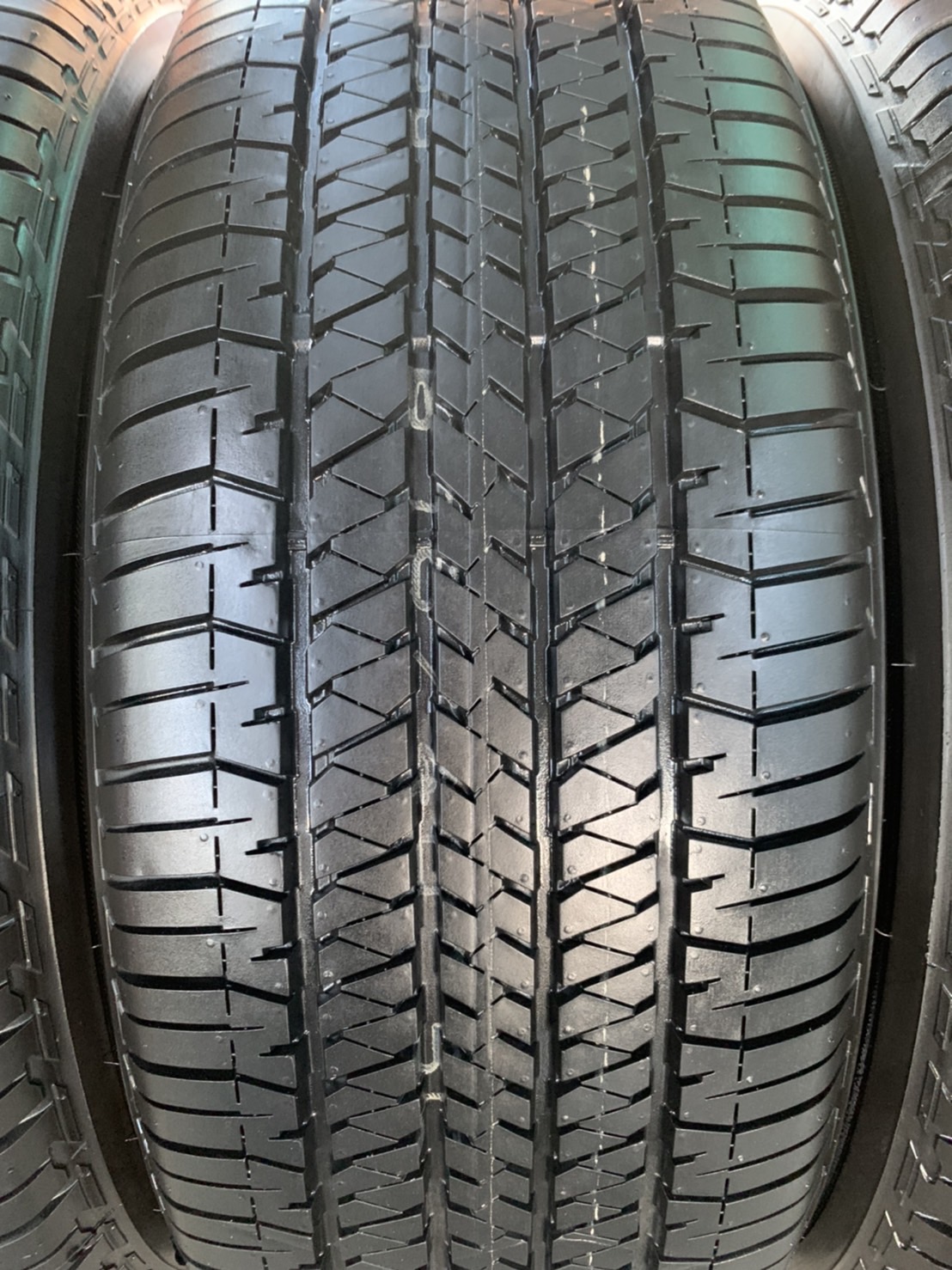 ล้อแม็กป้ายแดง ISUZU MU-X รุ่นใหม่ล่าสุด ขอบ 20 พร้อมยางป้ายแดง 265-50-20 Bridgestone ปี 22 สวยกริ๊บ ล้อแม็กป้ายแดง ISUZU MU-X รุ่นใหม่ล่าสุด ขอบ 20 พร้อมยางป้ายแดง 265-50-20 Bridgestone ปี 22 สวยกริ๊บ