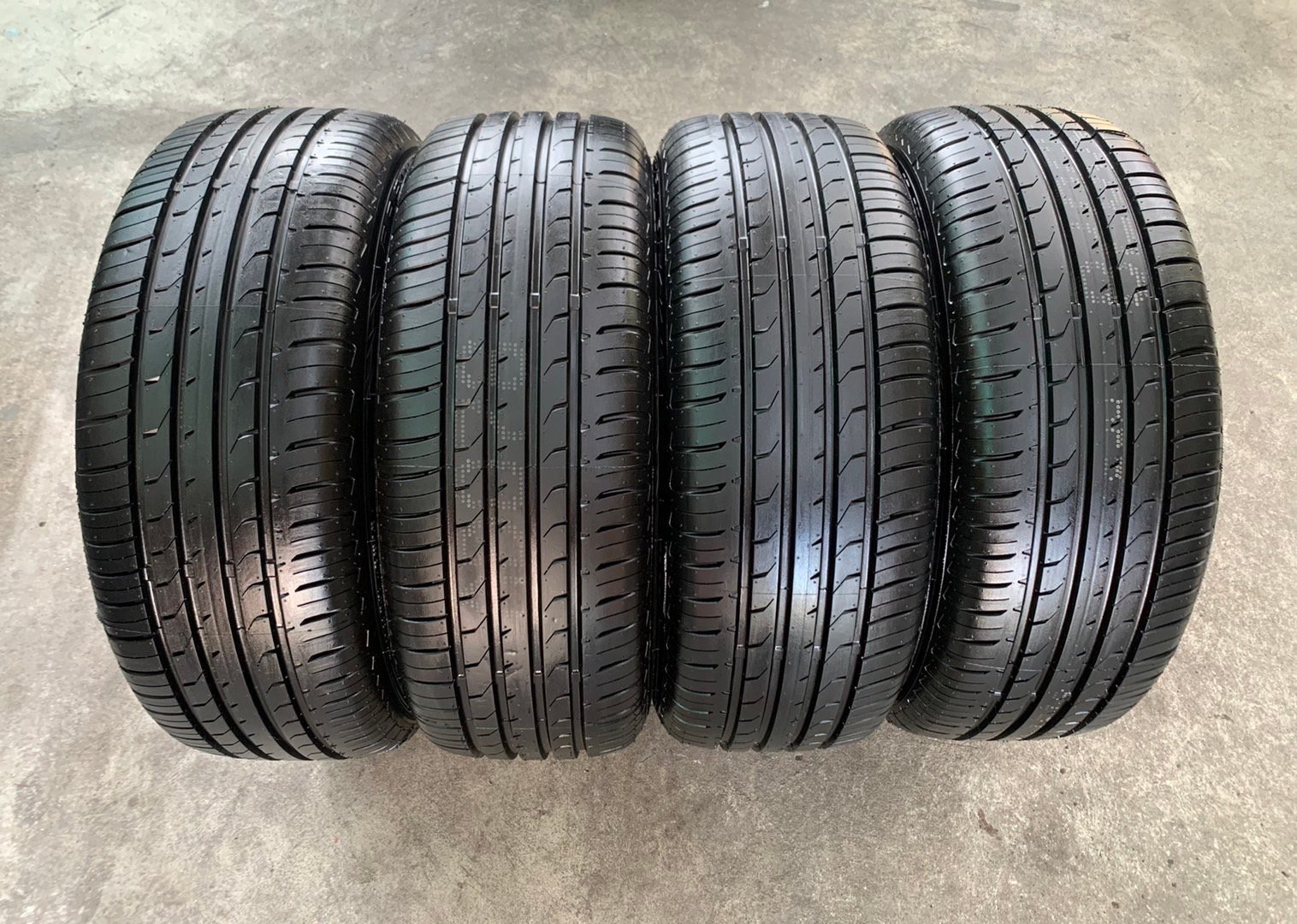 ล้อแม็ก Honda Civic Turbo RS ขอบ 17 ดำหน้าเงา พร้อมยางใหม่ป้ายแดง 215-50-17 Maxxis ปี 22 ล้อแม็ก Honda Civic Turbo RS ขอบ 17 ดำหน้าเงา พร้อมยางใหม่ป้ายแดง 215-50-17 Maxxis ปี 22