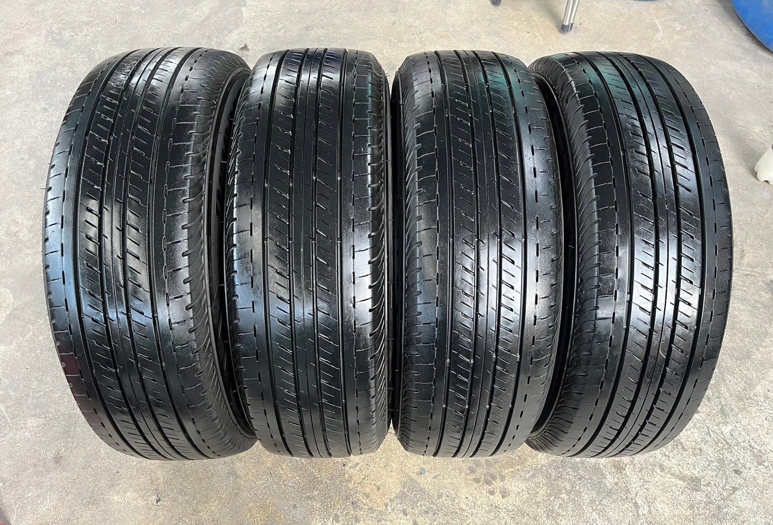 ล้อแม็กป้ายแดง Toyota Revo ขอบ 16 พร้อมยาง 215-65-16 Bridgestone ปี 23