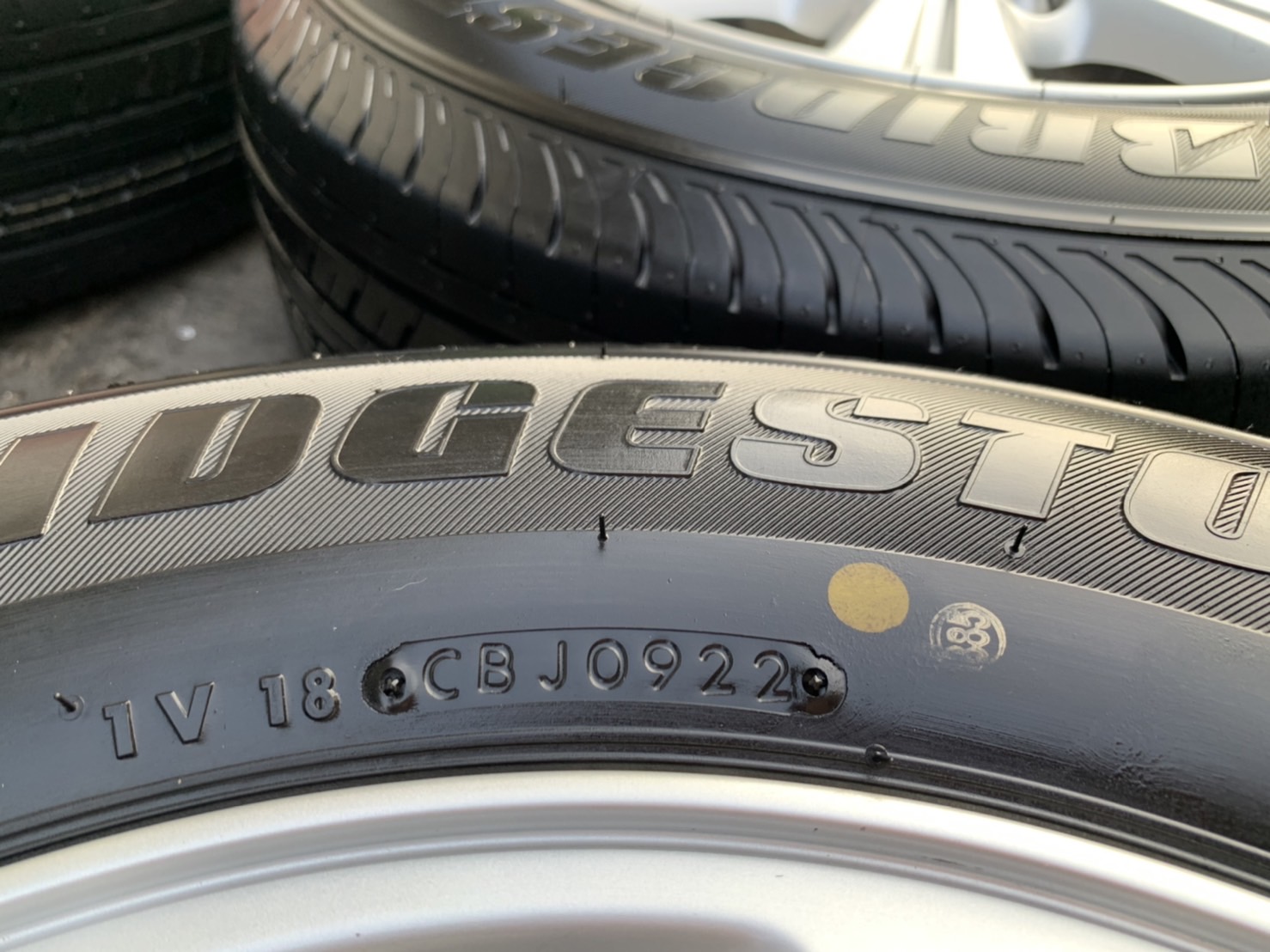 ล้อแม็ก ISUZU D-Max Blue Power ขอบ 15 พร้อมยางใหม่ป้ายแดง 215-70-15 Bridgestone ปี 22