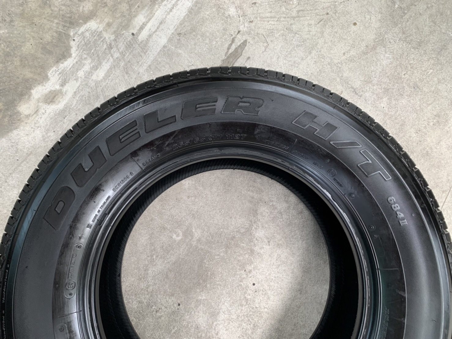 ยางใหม่ป้ายแดง 265-65-17 Bridgestone ปี 22 ใหม่ยกห้าง ถอดจากโชว์รูม