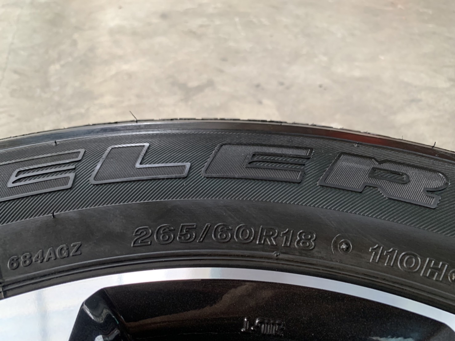 ล้อแม็ก Mazda BT50 รุ่นใหม่ล่าสุด ขอบ 18 พร้อมยาง 265-60-18 Bridgestone ปลายปี 20 ล้อแม็ก Mazda BT50 รุ่นใหม่ล่าสุด ขอบ 18 พร้อมยาง 265-60-18 Bridgestone ปลายปี 20