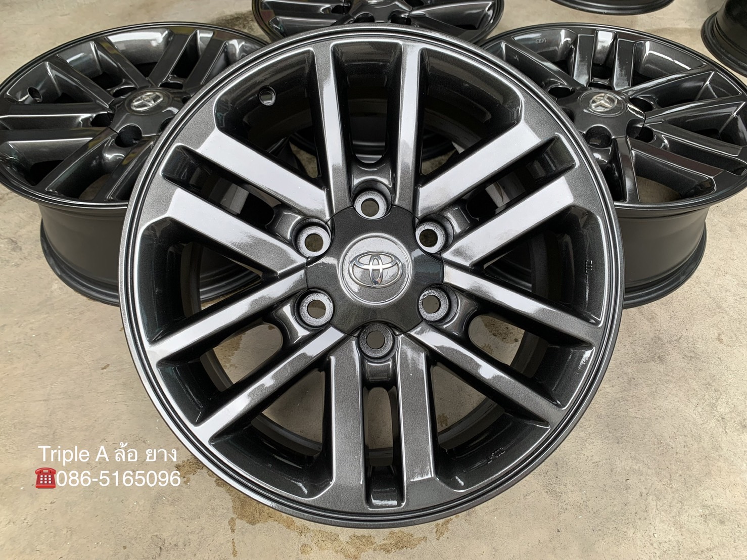 ล้อแม็ก Toyota Fortuner BMC ขอบ 17 สีเทาดำ ล้อแม็ก Toyota Fortuner BMC ขอบ 17 สีเทาดำ