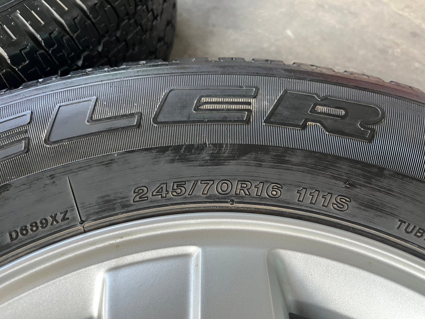 ล้อแม็ก Chevrolet Colorado ตัวสูง ขอบ 16 แถมยาง 245-70-16 Bridgestone