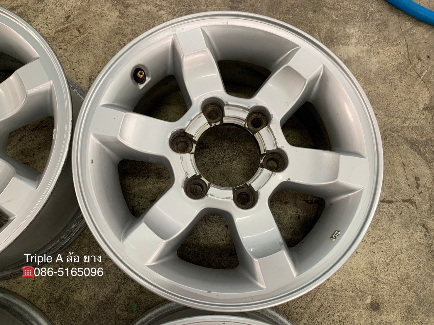 ล้อแม็ก Nissan Frontier ขอบ 15 สภาพดี