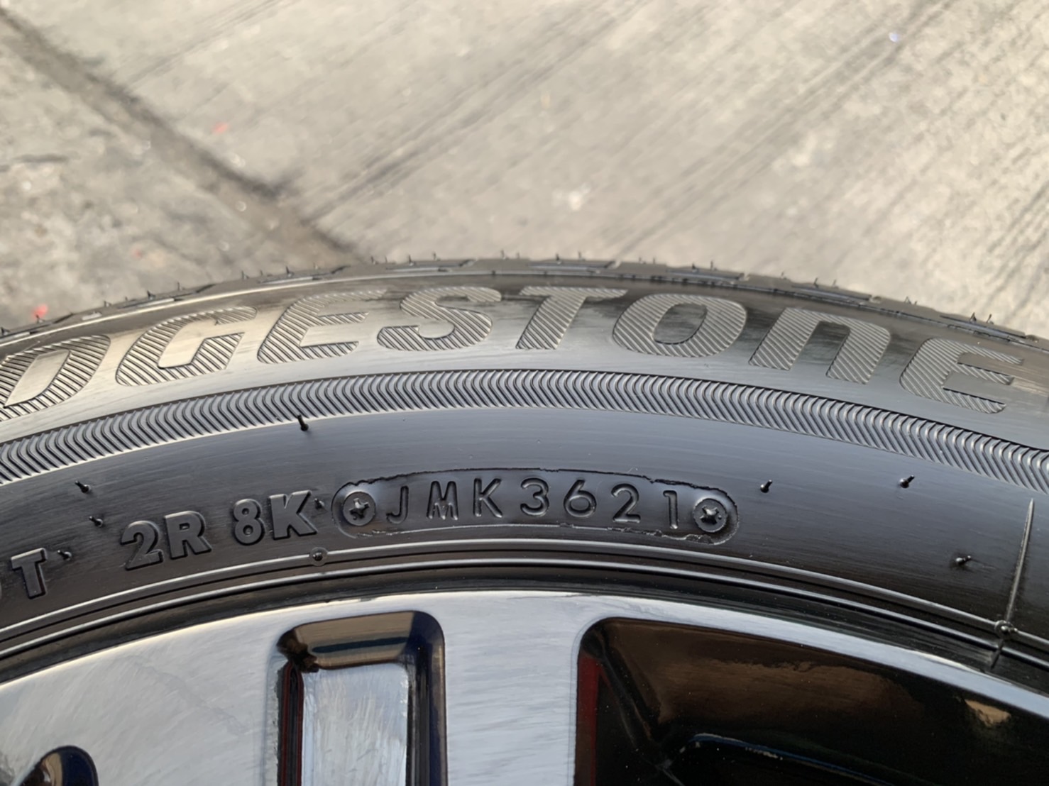 ล้อแม็กป้ายแดง Mitsu Xpander Special Edition รุ่นใหม่ ขอบ 16 สีดำ พร้อมยางน้องๆป้ายแดง 205-55-16 Bridgestone ปี 21 ล้อแม็กป้ายแดง Mitsu Xpander Special Edition รุ่นใหม่ ขอบ 16 สีดำ พร้อมยางน้องๆป้ายแดง 205-55-16 Bridgestone ปี 21