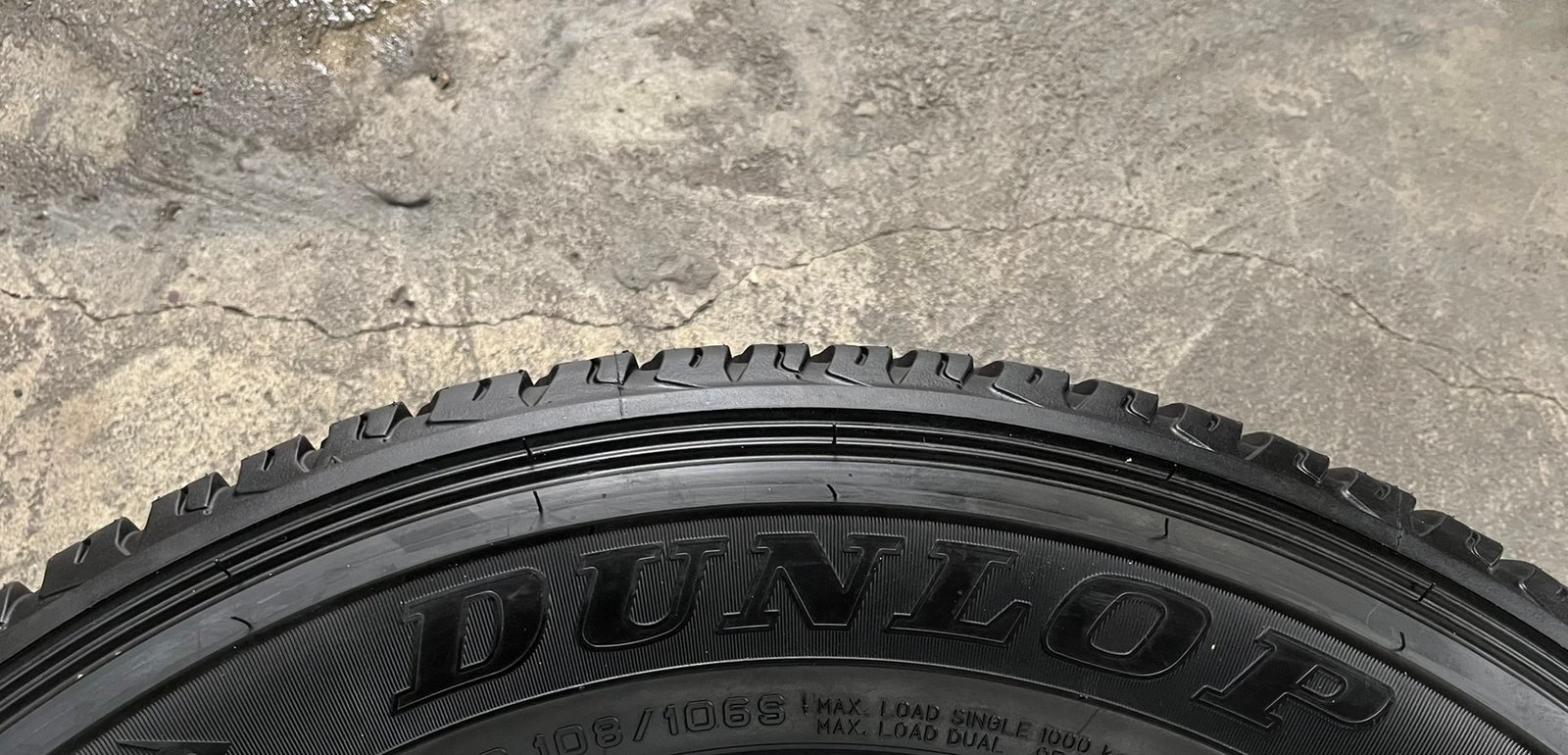 ยางใหม่ป้ายแดง 225-70-17 Dunlop ใหม่กริ๊บ ถอดจากรถใหม่ป้ายแดง ยางใหม่ป้ายแดง 225-70-17 Dunlop ใหม่กริ๊บ ถอดจากรถใหม่ป้ายแดง
