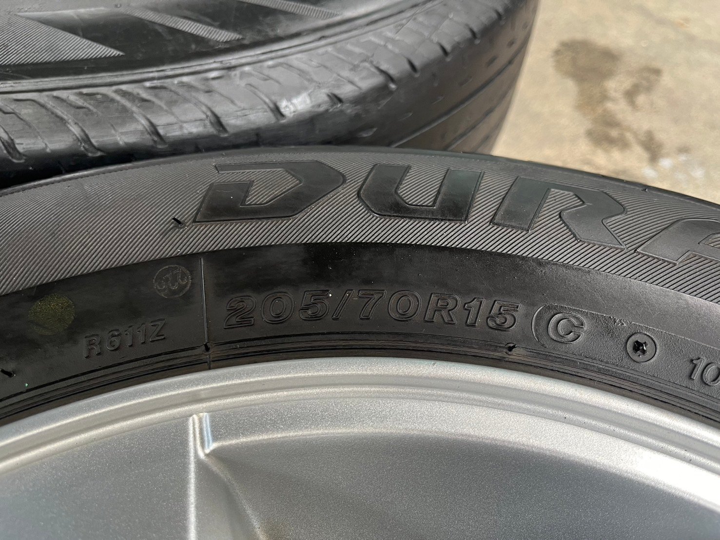 ล้อแม็ก ISUZU D-Max Patinum ขอบ 15 พร้อมยาง 205-70-15 Bridgestone ปี 20 ล้อแม็ก ISUZU D-Max Patinum ขอบ 15 พร้อมยาง 205-70-15 Bridgestone ปี 20