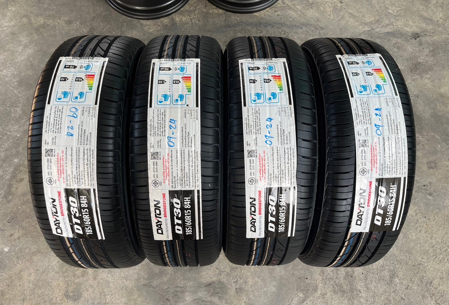 ล้อแม็ก Mitsu Attrage ขอบ 15 สีเทา พร้อมยางใหม่ 185-60-15 DAYTON ปี 24 ล้อแม็ก Mitsu Attrage ขอบ 15 สีเทา พร้อมยางใหม่ 185-60-15 DAYTON ปี 24