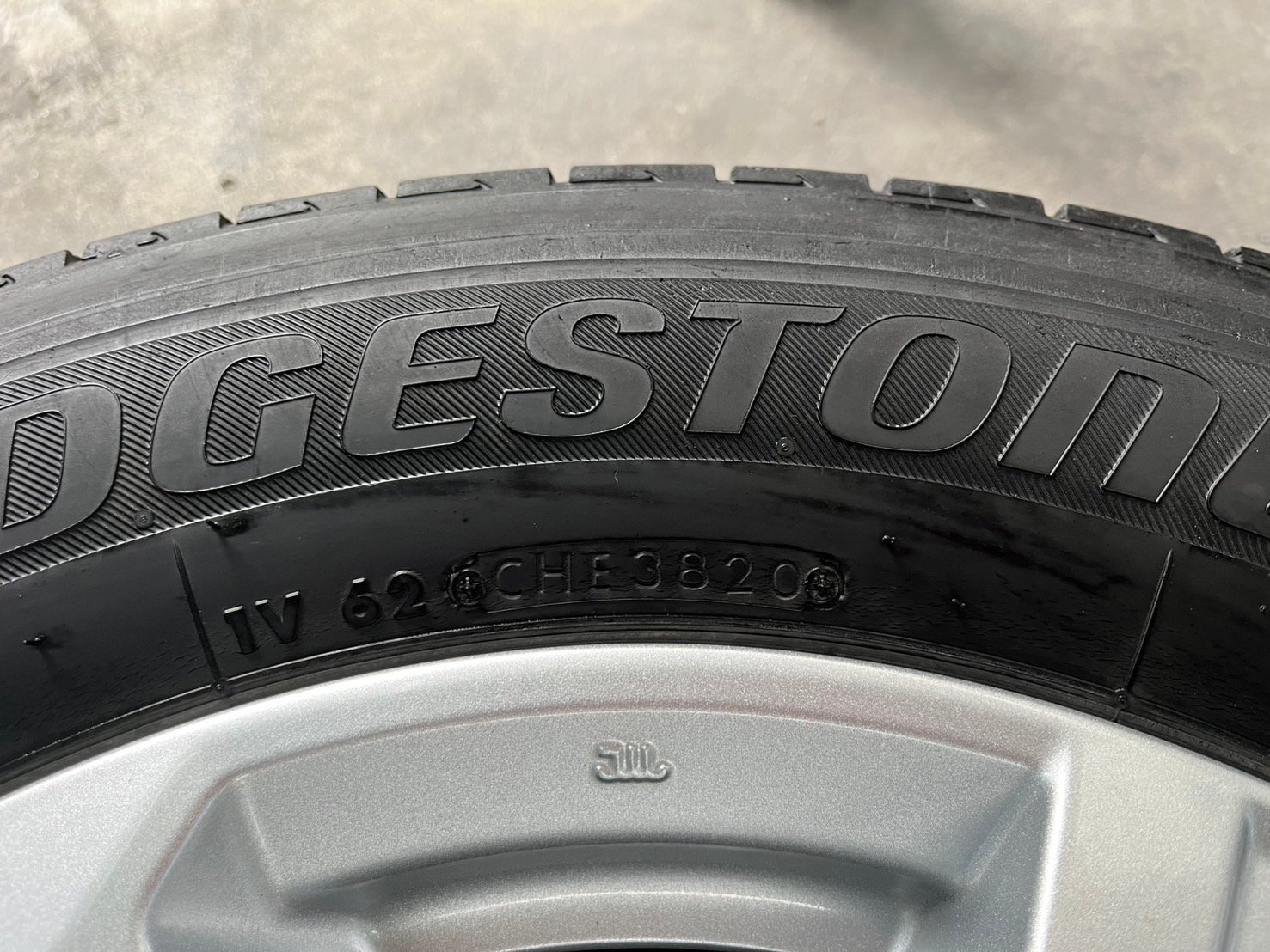 ล้อแม็กป้ายแดง 5รู114 Mitsu Triton ขอบ 16 แถมยาง 225-65-16 Bridgestone ปลายปี 20