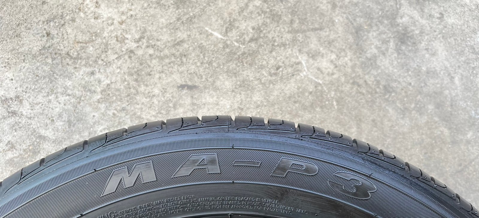 ยางใหม่ป้ายแดง 185-60-15 Maxxis ปี 24 ใหม่กริ๊บ ถอดจากโชว์รูมรถ