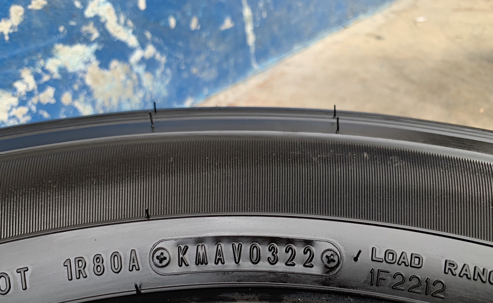 ยางใหม่ป้ายแดง 225-70-17 Dunlop ปี 22 ใหม่กริ๊บๆ ใส่กับ รถกระบะตัวเตี้ยตัวสูงSUV ได้ทุกรุ่น ยางใหม่ป้ายแดง 225-70-17 Dunlop ปี 22 ใหม่กริ๊บๆ ใส่กับ รถกระบะตัวเตี้ยตัวสูงSUV ได้ทุกรุ่น