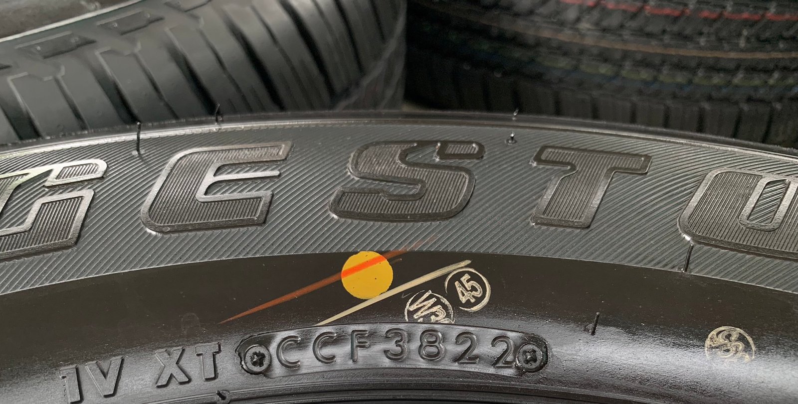 ล้อแม็กป้ายแดง Toyota Revo รุ่นใหม่ล่าสุด ขอบ 18 ดำหน้าเงา พร้อมยางใหม่ป้ายแดง 265-60-18 Bridgestone ปลายปี 22 ล้อแม็กป้ายแดง Toyota Revo รุ่นใหม่ล่าสุด ขอบ 18 ดำหน้าเงา พร้อมยางใหม่ป้ายแดง 265-60-18 Bridgestone ปลายปี 22